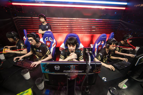 尤文图斯的 尤文图斯的